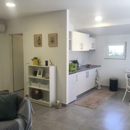 Apartman Zeljka Apartment Подгора Екстериор снимка