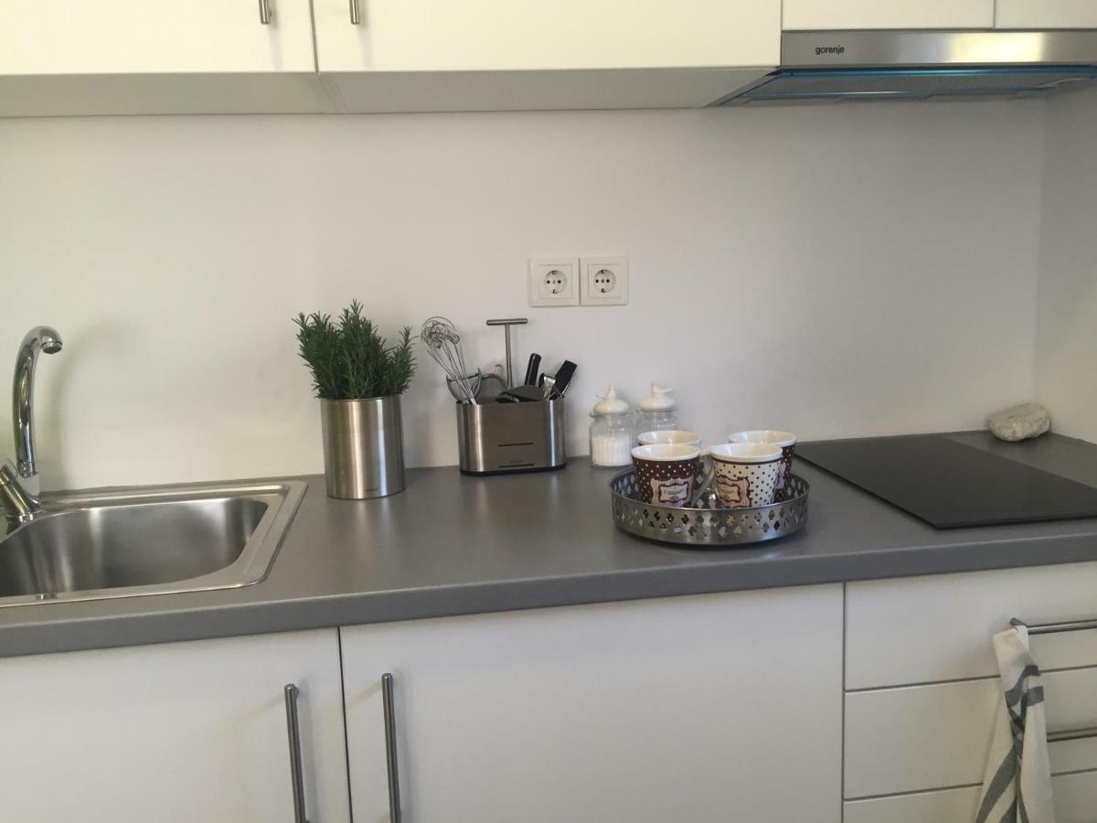 Apartman Zeljka Apartment Подгора Екстериор снимка